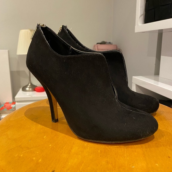 “Call it Spring” 7.5 size woman’s black boot heels - Picture 3 of 6